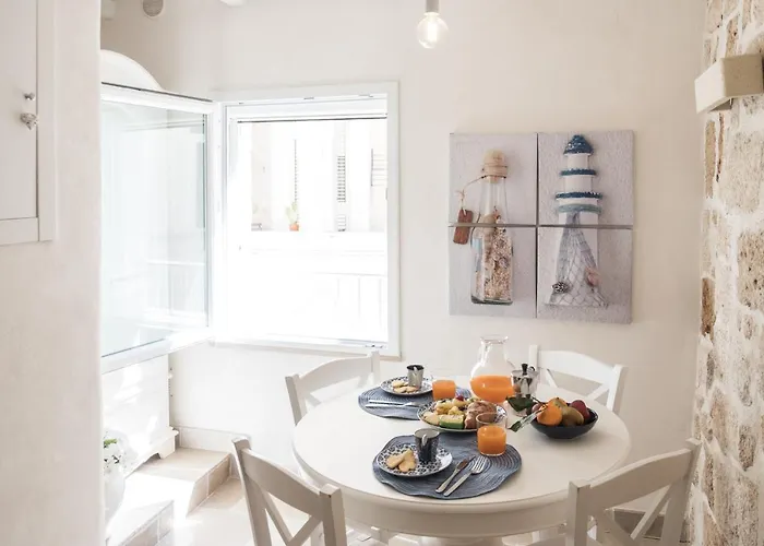 Lägenhet Dimore Del Borgo Antico - Il Nido Sul Mare