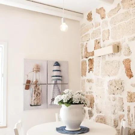 Apartment Dimore Del Borgo Antico - Il Nido Sul Mare *